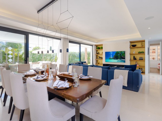 6 Bedrooms Villa in Nueva Andalucía