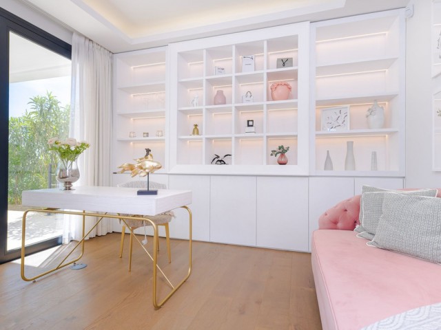 6 Bedrooms Villa in Nueva Andalucía