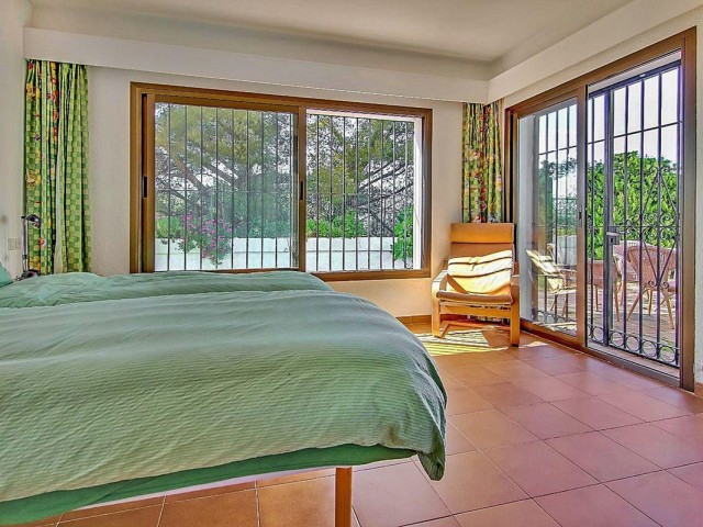 3 Bedrooms Apartment in Istán