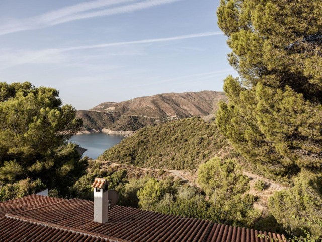 3 Bedrooms Apartment in Istán