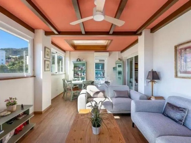 Ático con 4 Dormitorios  en Arroyo de la Miel