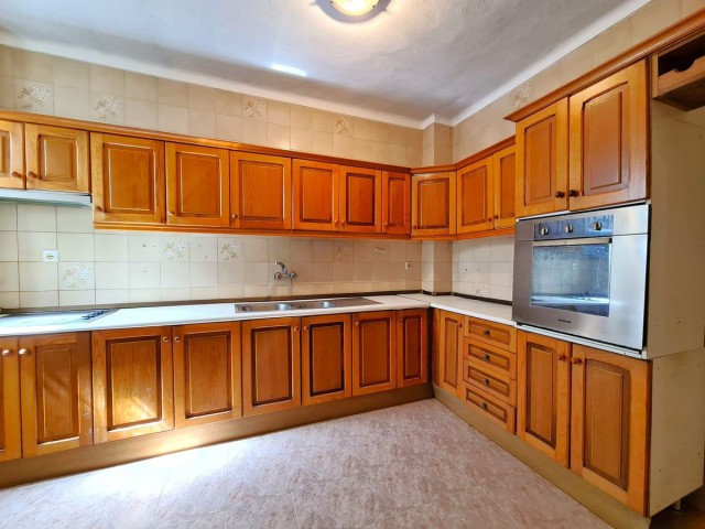 3 Bedrooms Townhouse in Estepona