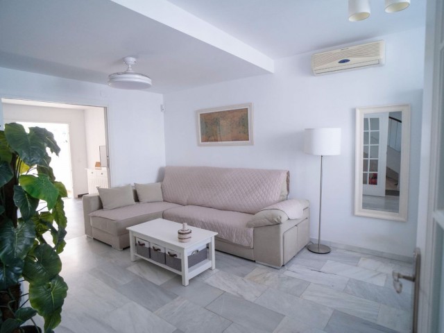 6 Bedrooms Villa in Las Lagunas