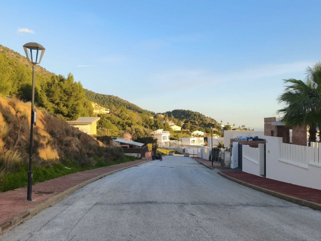  Grundstück in Mijas