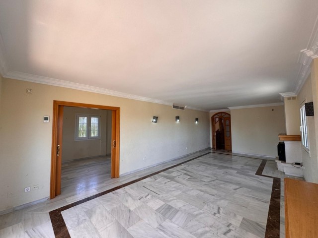 4 Slaapkamer Villa in Estepona