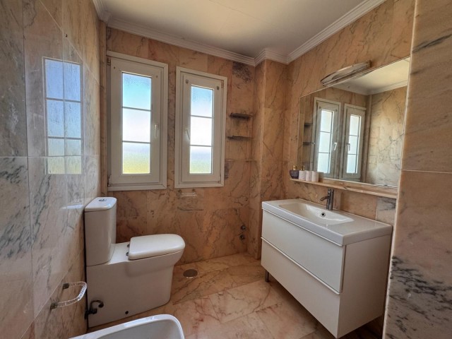 4 Slaapkamer Villa in Estepona