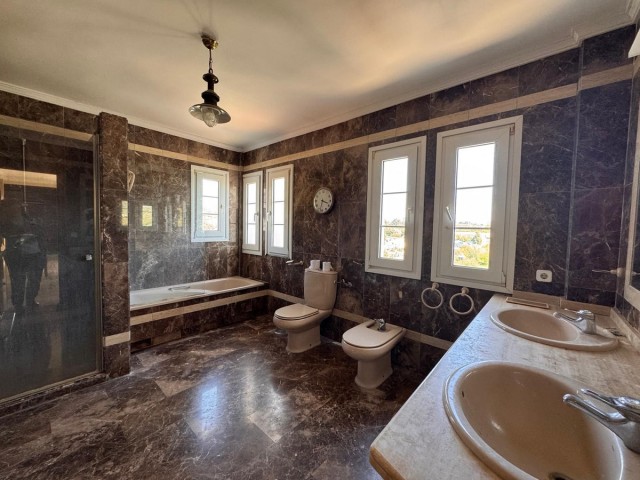 4 Slaapkamer Villa in Estepona