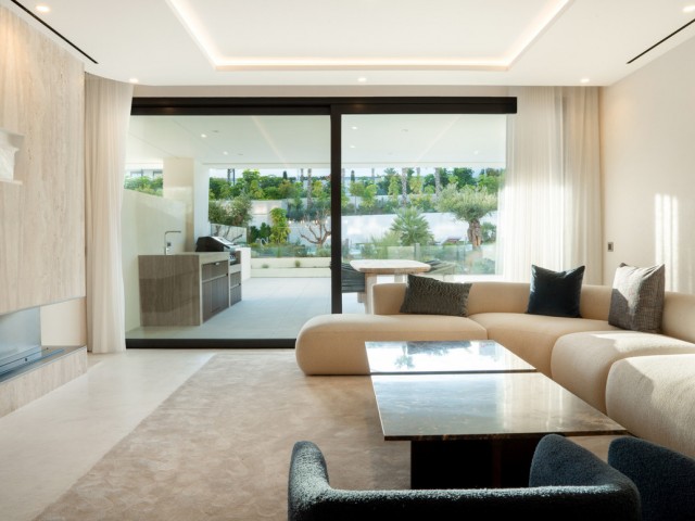 Apartamento con 4 Dormitorios  en The Golden Mile