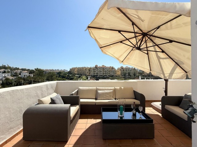 3 Bedrooms Apartment in Estepona