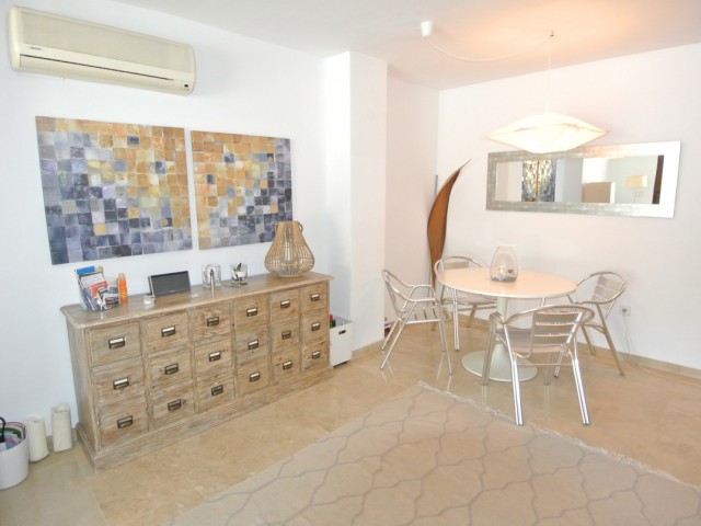 Apartment, The Golden Mile, R5202943
