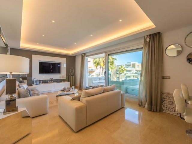 3 Bedrooms Apartment in Estepona