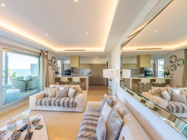 3 Bedrooms Apartment in Estepona