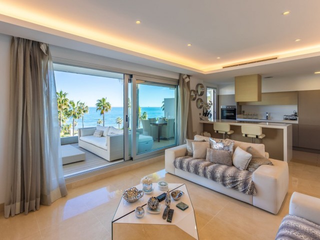 3 Bedrooms Apartment in Estepona