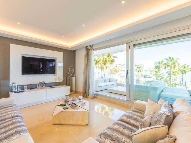 3 Bedrooms Apartment in Estepona