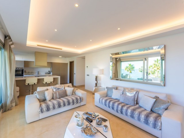 3 Bedrooms Apartment in Estepona