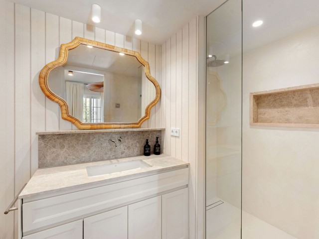 3 Bedrooms Apartment in Nueva Andalucía