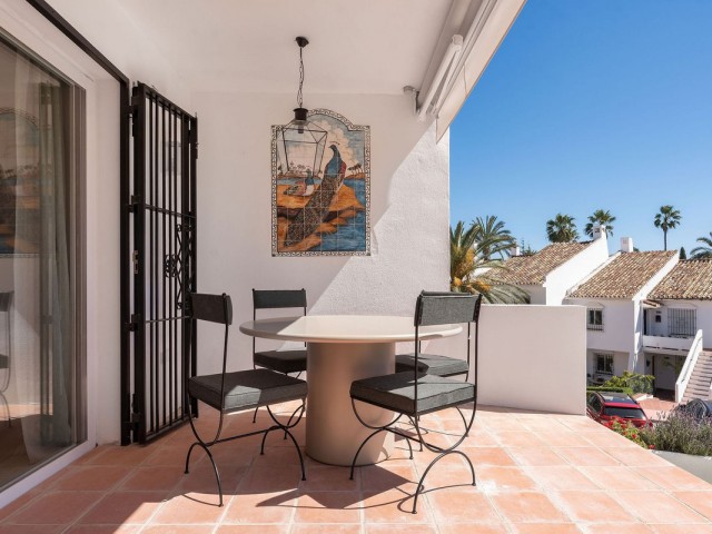 3 Bedrooms Apartment in Nueva Andalucía