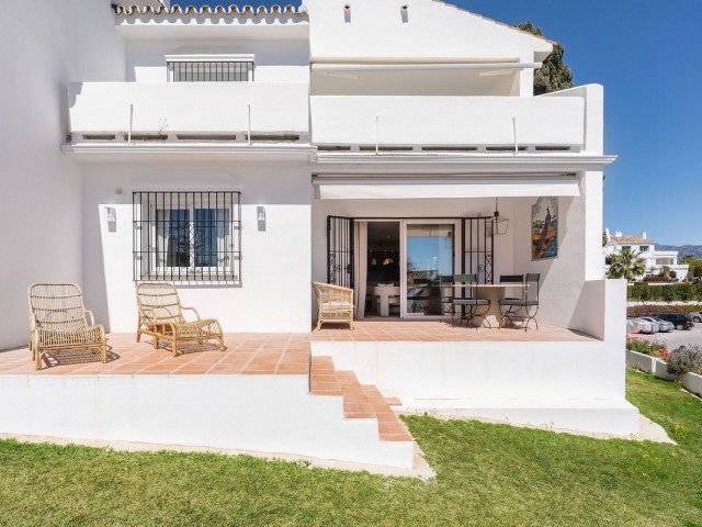 3 Bedrooms Apartment in Nueva Andalucía