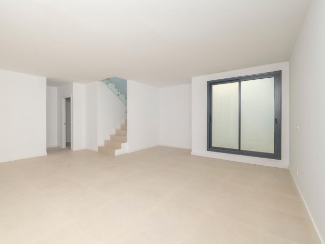 3 Makuuhuoneen Rivitalo Atalaya