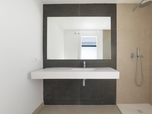 3 Makuuhuoneen Rivitalo Atalaya