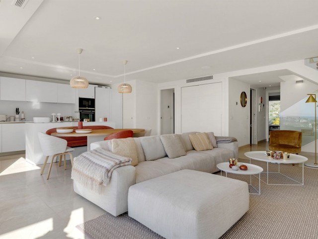 3 Bedrooms Apartment in Nueva Andalucía