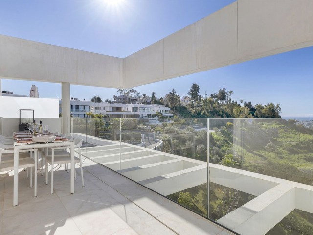 3 Bedrooms Apartment in Nueva Andalucía