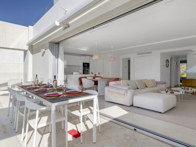 3 Bedrooms Apartment in Nueva Andalucía