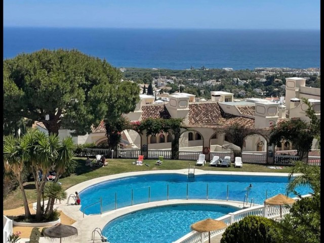 Penthouse avec 3 Chambres  à Calahonda