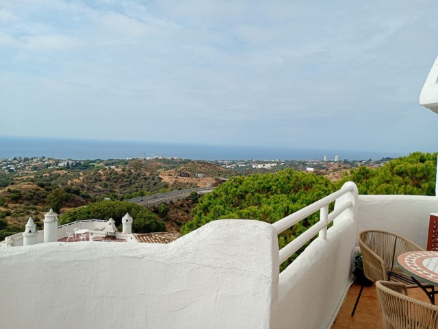 Penthouse avec 3 Chambres  à Calahonda