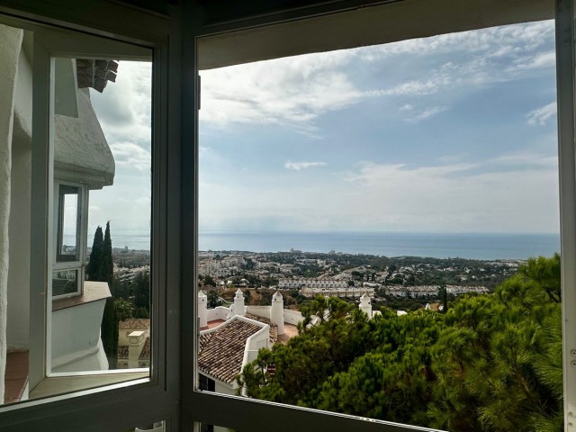 Penthouse avec 3 Chambres  à Calahonda