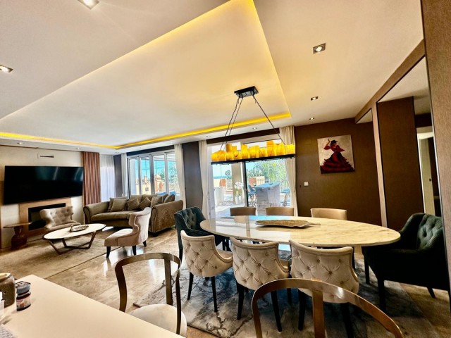 3 Bedrooms Apartment in Nueva Andalucía