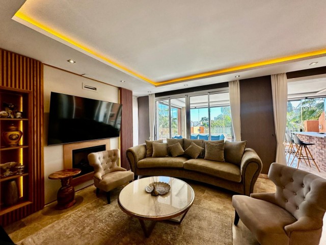 3 Bedrooms Apartment in Nueva Andalucía