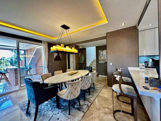 3 Bedrooms Apartment in Nueva Andalucía