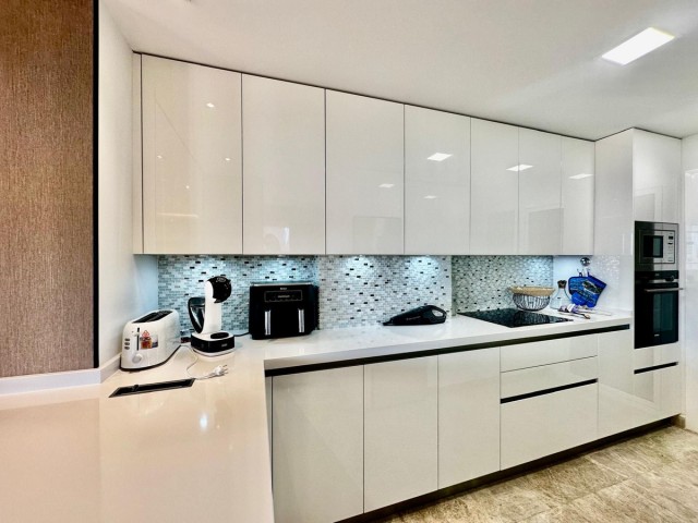 3 Bedrooms Apartment in Nueva Andalucía