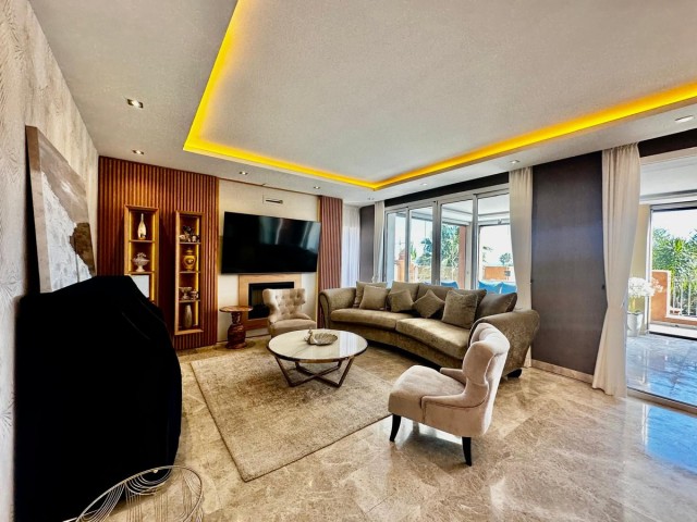 3 Bedrooms Apartment in Nueva Andalucía