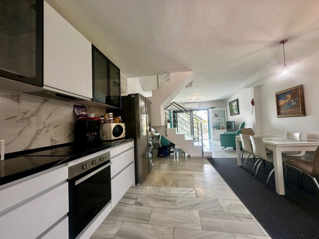 4 Soveroms Villa i Calahonda