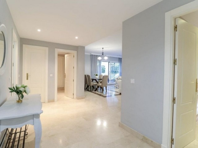 2 Bedrooms Apartment in San Pedro de Alcántara