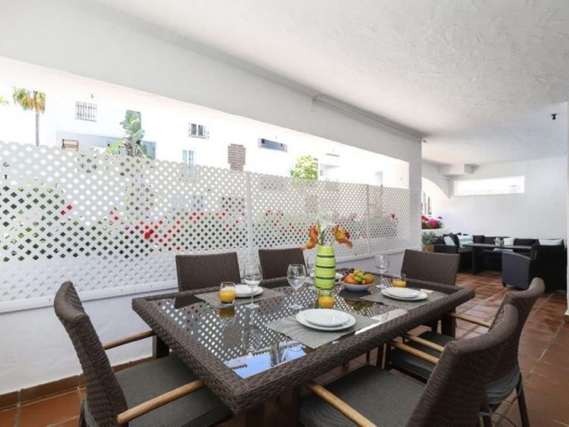 2 Bedrooms Apartment in San Pedro de Alcántara