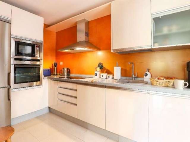 2 Bedrooms Apartment in Nueva Andalucía