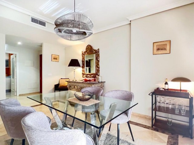 2 Bedrooms Apartment in Nueva Andalucía