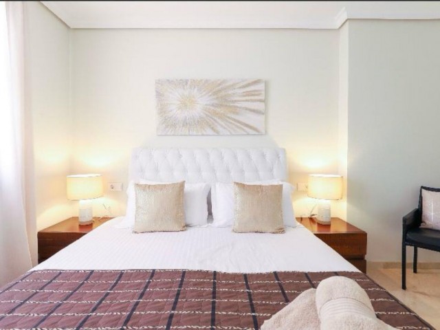 2 Bedrooms Apartment in Nueva Andalucía