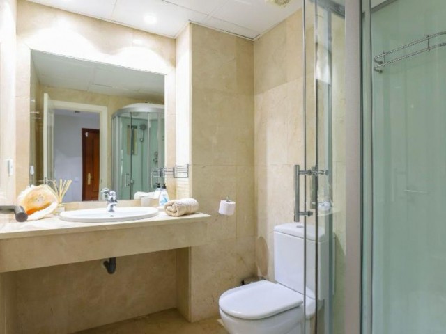 2 Bedrooms Apartment in Nueva Andalucía