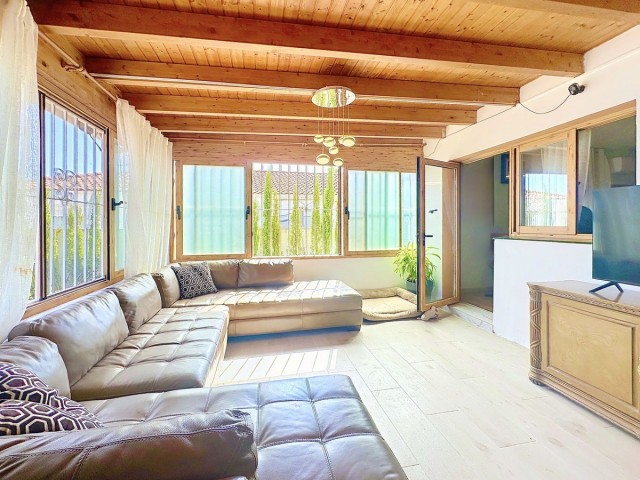 Villa avec 3 Chambres  à Estepona