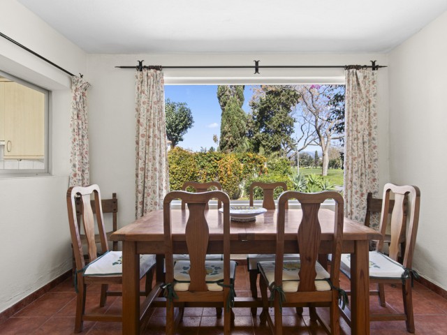 3 Bedrooms Villa in Guadalmina Baja