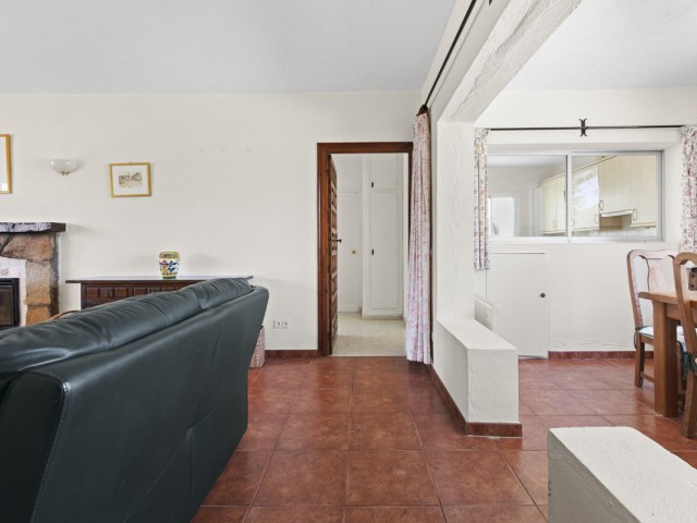 3 Bedrooms Villa in Guadalmina Baja