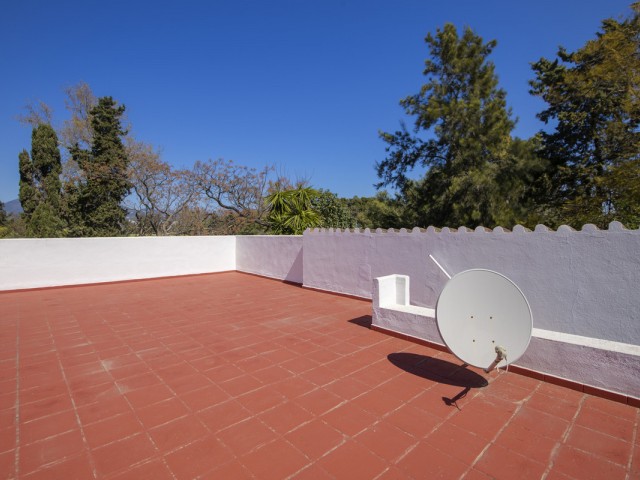 3 Bedrooms Villa in Guadalmina Baja