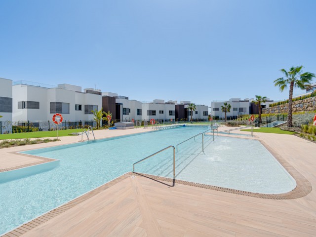 4 Bedrooms Apartment in Santa Clara