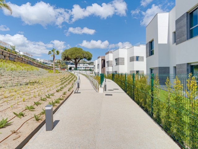 4 Bedrooms Apartment in Santa Clara