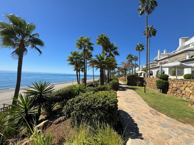 3 Bedrooms Apartment in Estepona