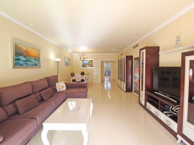 2 Bedrooms Apartment in Puerto Banús